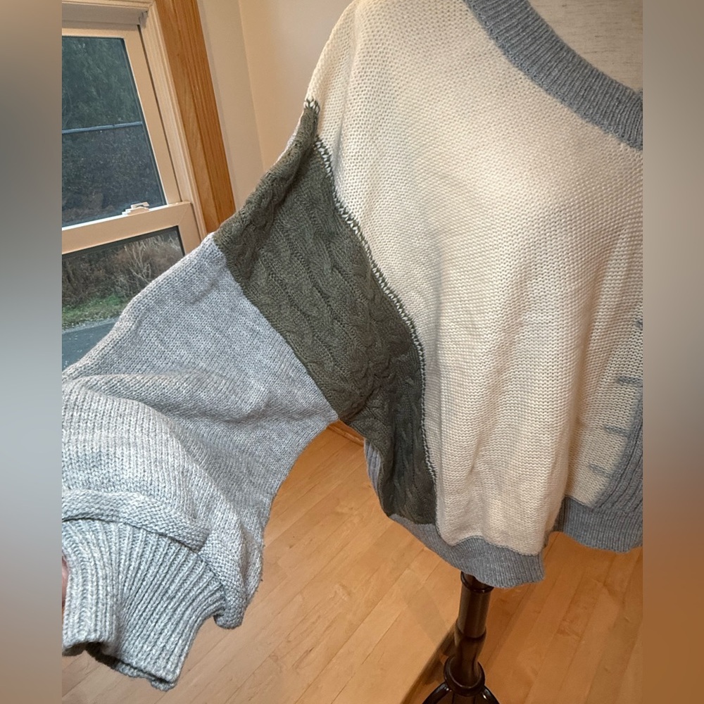 Altar’d State : Color-block Sweater - Picture 4 of 11